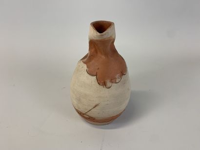 null Pierre ROULOT (1917-2007)
Vase en céramique à décor anthropomorphe "nu féminin"...