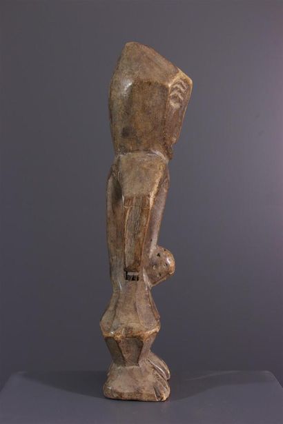 null Yela / Kela statuette, DRC.
African anthropomorphic figure carved in a very...