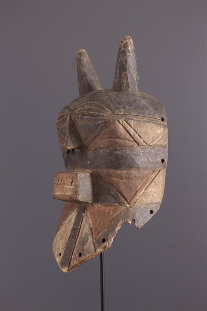 null Tetela mask, DRC ex Zaire
This African mask reflects the impact of sculpture...