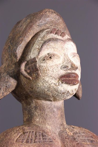 null Punu crest, Gabon
Very famous in early art for their white masks with an oriental...