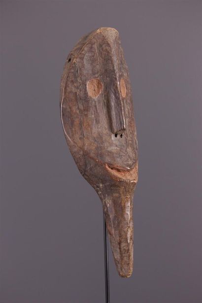 null Lengola mask from Maniema with fist, DRC ex Zaire
This African mask with fist...