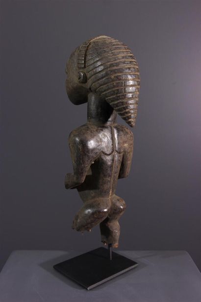 null Kusu / Hemba statuette, DRC
Unlike Janiform Kabeja figures, this Lubaisé Kusu...