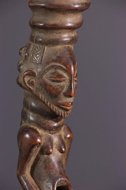 null Hemba ceremonial pipe, DRC ex Zaire
Carved anthropomorphic pipe depicting a...