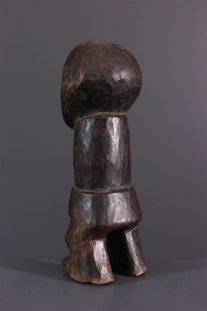 null Bwami Lega statuette, DRC
Carved figure without arms, missing left foot. 
Shaded...