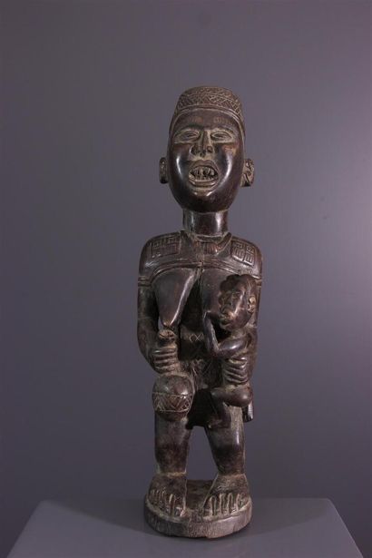 null Kongo maternity figure Yombe Pfemba, DRC
Kongo figurative tribal sculpture,...