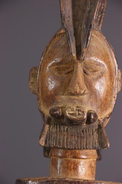null Janiform Teke statue Mpwau, DRC
The barrel-shaped bust of this Teke statue or...