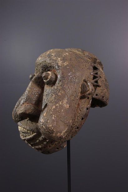 null Bamileken face mask, Cameroon
The African art of the Bangwa, a Bamileke sub-ethnic...