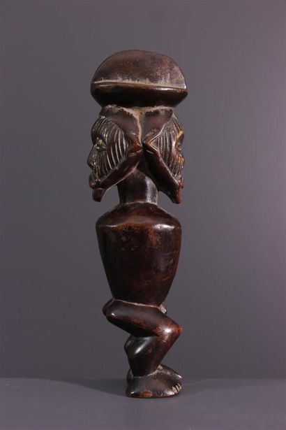 null EStatuette Teke Nkumi. DRC
Small statuette depicting a Teke ancestor.
 The hollowed-out...