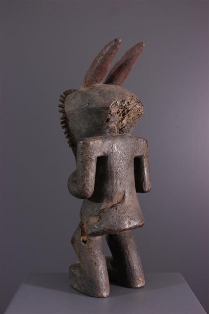null Tadep Mambila statue, DRC
Produced according to recurring canons, these statues...