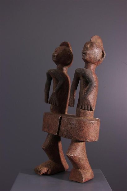 null Pair of Chamba figures, Nigeria
This double Chamba figure has a crusty red ochre...