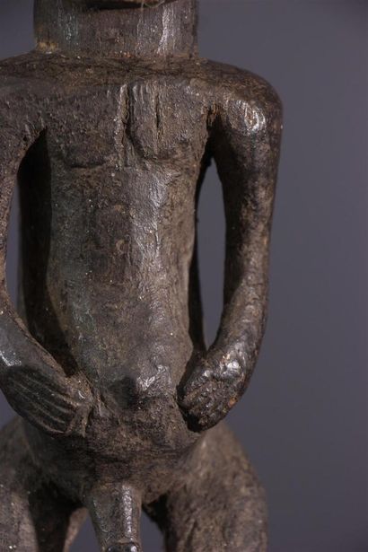 null Hemba statuette, DRC ex Zaire
Tribal sculpture of an ancestor, an intermediary...