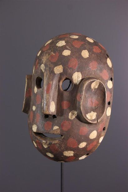 null Kumu mask, DRC ex Zaire
Among early art masks, this African mask namedNsembu...
