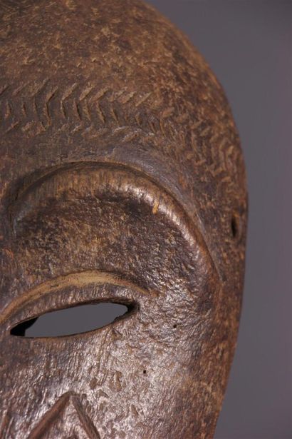 null Zande mask, DRC
Atypical mask with a narrow, gracefully oblong face, reminiscent...