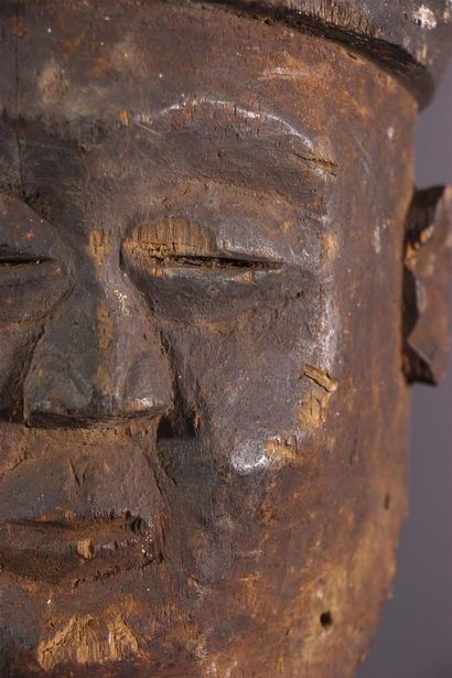 null Lwena Luena crest mask, Angola
This African mask featuring the face of a young...