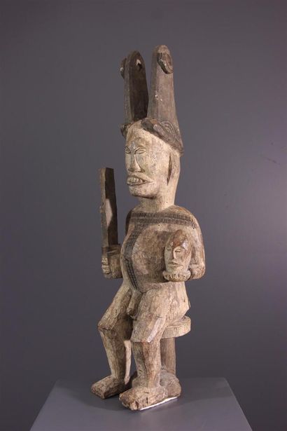 null Igbo Ikenga statuette, Nigeria
This type of African statue, most often featuring...
