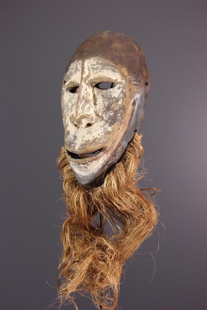 null Legan DRC monkey mask
African mask with a primate physiognomy. Kaolin residue....