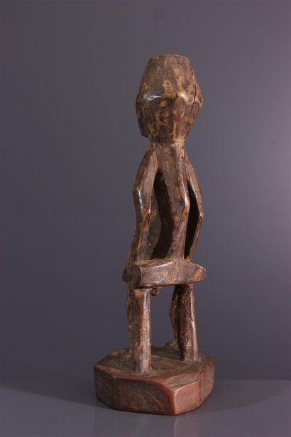 null Metoko or Yela statuette, DRC
African art of the forest tribes
This Metoko figure...