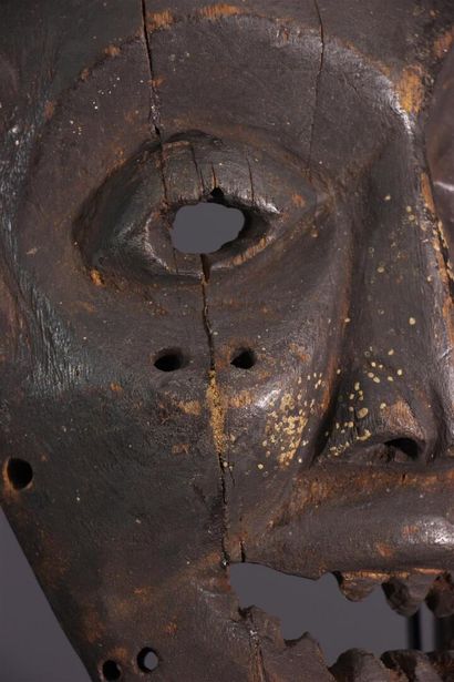 null Salampasu mask, DRC ex Zaire
This unusual African mask stands out from other...