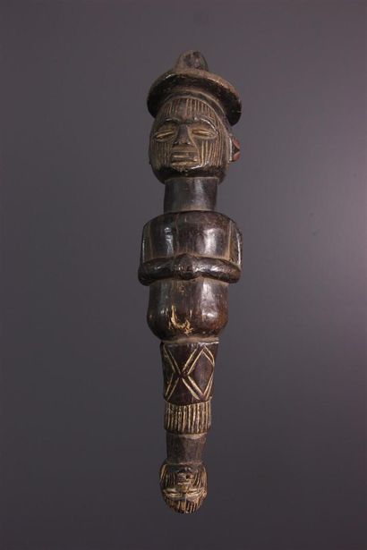 null Téké fetish scepter, DRC
This fetish with a dorsal orifice from which long nails...
