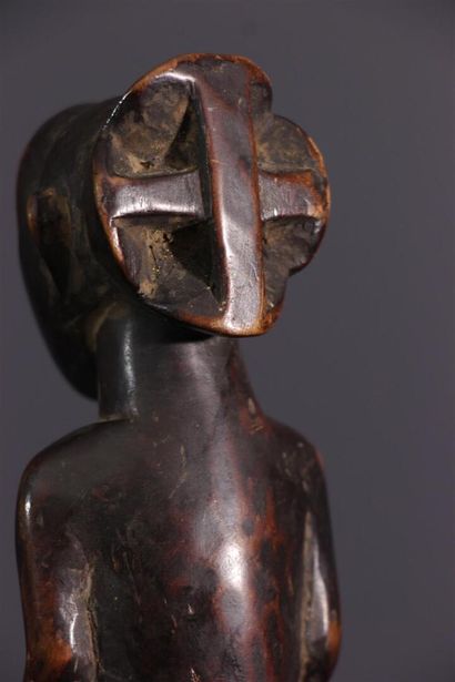 null Hemba Singiti statuette, DRC
This modest-sized African Hemba sculpture, the...