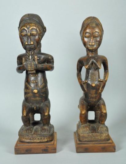 null BAOULE, Côte d'Ivoire Statue H: 45.00 cm x L: 0.00 cm Couple d'ancêtre. Bois,...