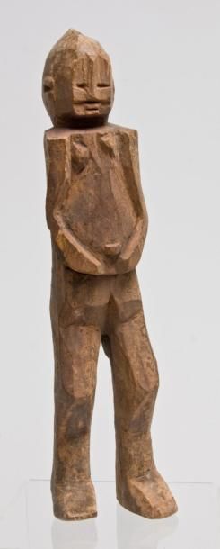 null BOBO, Burkina Faso Statue H: 0.00 cm x L: 42.00 cm Statue féminine. Bois à patine...
