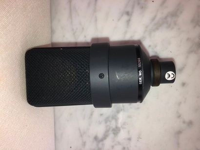 null NEUMANN - Micro TLM 103 
L'état visuel du micro est à apprécier au moment de...