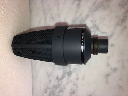 null NEUMANN - Micro TLM 103 
L'état visuel du micro est à apprécier au moment de...