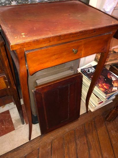 null Table à un tiroir en bois naturel, dessus gainé de cuir

Style Transition (...