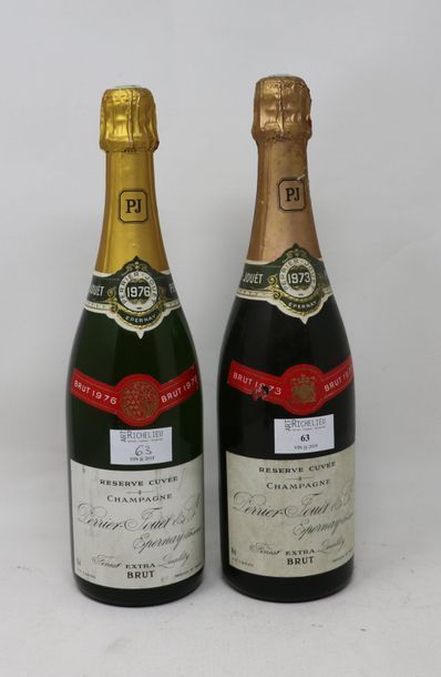 null 1 bouteille de Champagne extra brut, 1973, Perrier-Jouet (étiquette déchirée)
1...