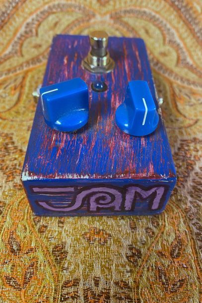 null EFFECTS PEDAL - JAM 

MODEL - Fuzz Phrase Custom. 