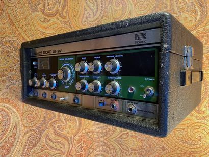 null EFFECT MATERIAL - Roland 

MODEL - Space Echo RE-201 

(In working condition,...