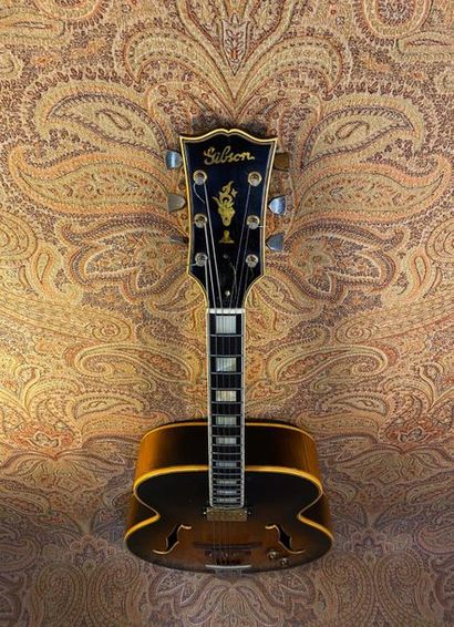 null GUITAR ARCHTOP - Gibson.

MODEL - L5, 1966. 

SERIAL NUMBER - 849826. 

NECK...