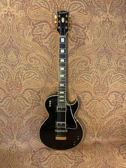 null GUITAR SOLID-BODY - Jacobacci. 

MODEL - Studio 2, 1979. 

(Good condition....