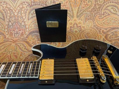 null GUITARE SOLID-BODY - GIBSON

MODELE - Ronnie Woods - L5-/5, 28/02/18, n° de...