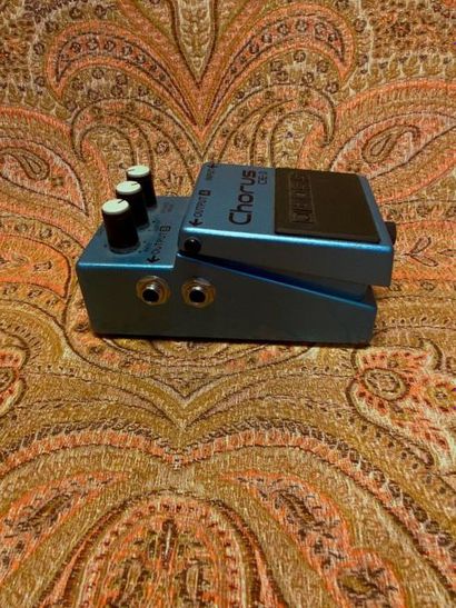 null EFFECTS PEDAL - Boss 

MODEL - Chorus CE 3 