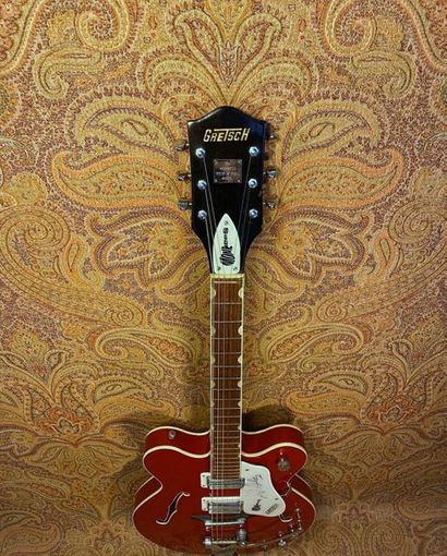 null GUITAR SEMI-HOLLOW - Gretsch. 

MODEL - The Monkees, 1967. 

SERIAL NUMBER -...
