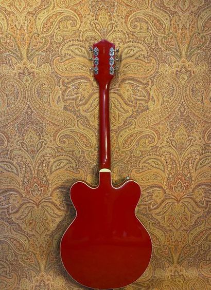 null GUITAR SEMI-HOLLOW - Gretsch. 

MODEL - The Monkees, 1967. 

SERIAL NUMBER -...