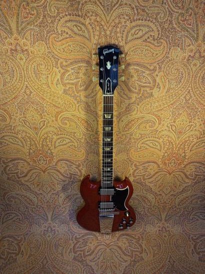 null GUITAR SOLID-BODY - Gibson. 

MODEL - Les Paul (SG), end of 1963

SERIAL NUMBER...