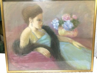 null Rena SILVERA (Born 1931)

"Young lady with the bouquet"

Pastel on paper mounted...