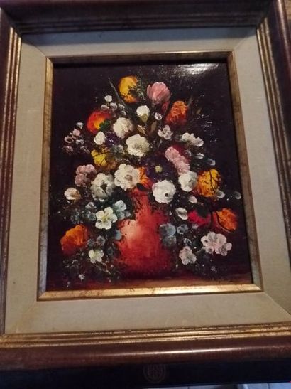 null Raymond-Jean BIZET (1922-2015)

"Bouquet de fleurs"

Huile sur toile, signée...