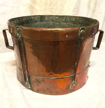 null Jam basin in copper reinforced with crimped jambs called "Military Drum".

H....