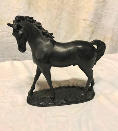 null Ecole du XXe siècle

"Cheval"

Sculpture en résine naturelle à patine noire

H.:...