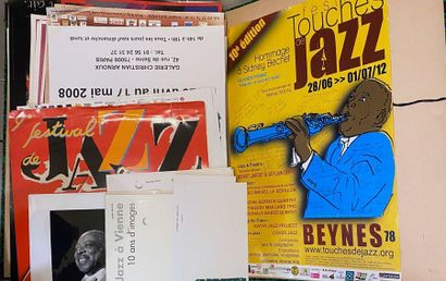 null 54 Affiches et photos autour du Jazz

(Etat moyen, doublons)