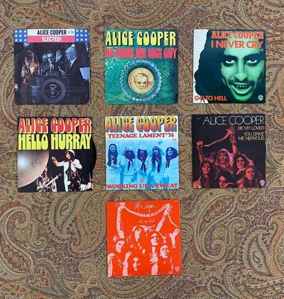HARD ROCK 7 disques 45 T - Alice Cooper 

VG+ à EX; VG+ à EX