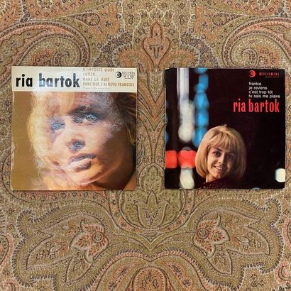 FRANCAIS 2 disques Ep - Ria Bartok

VG+ à EX; VG+ à EX
