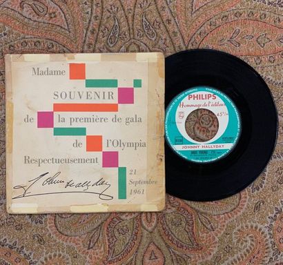 Johnny HALLYDAY 1 disque Ep - Johnny Hallyday "Souvenir de la première de gala de...