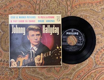 Johnny HALLYDAY 1 disque Ep - Johnny Hallyday "C'est le Mashes Potatoes"

432857BE,...