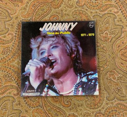 Johnny HALLYDAY 2 coffrets 33 T - Johnny Hallyday "Face au public (62-69/71-79)"

M;...