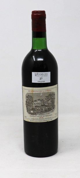 BORDEAUX Une (1) bouteille - Château Lafite Rothschild, 1974, 1er GCC Pauillac (étiquette...